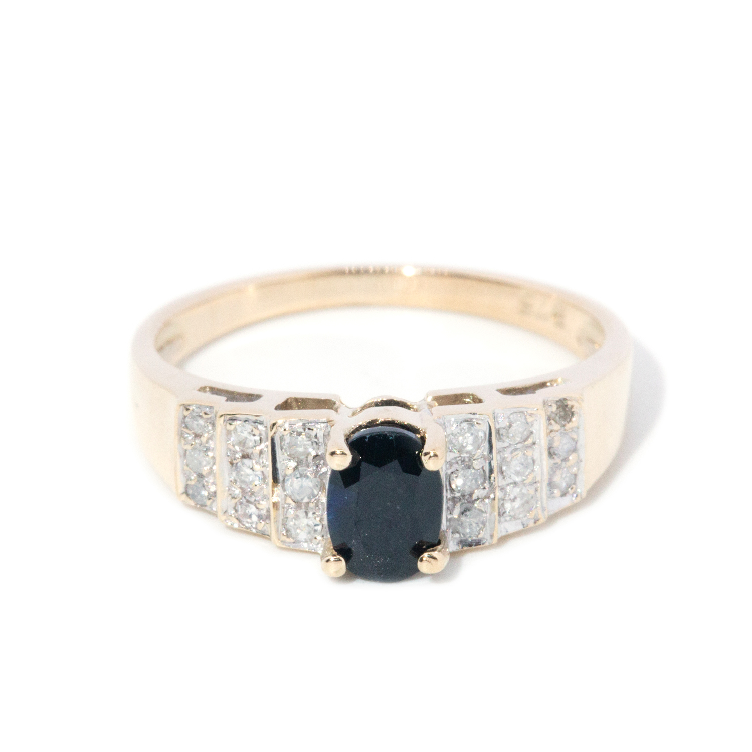 Sapphire & Diamond 9ct Gold Ring