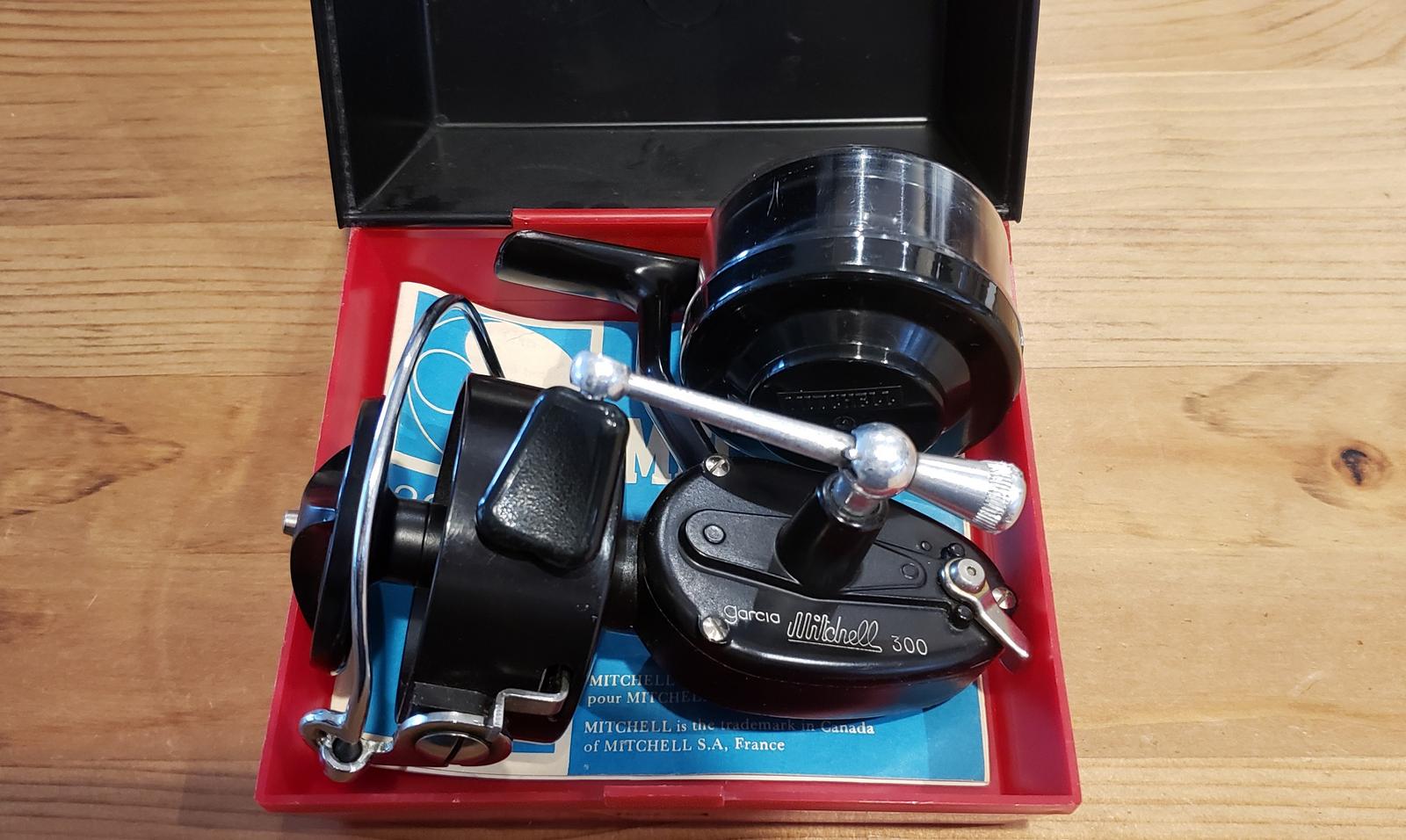 Very nice Garcia Mitchell 300 308 spinning reel handle looks good France