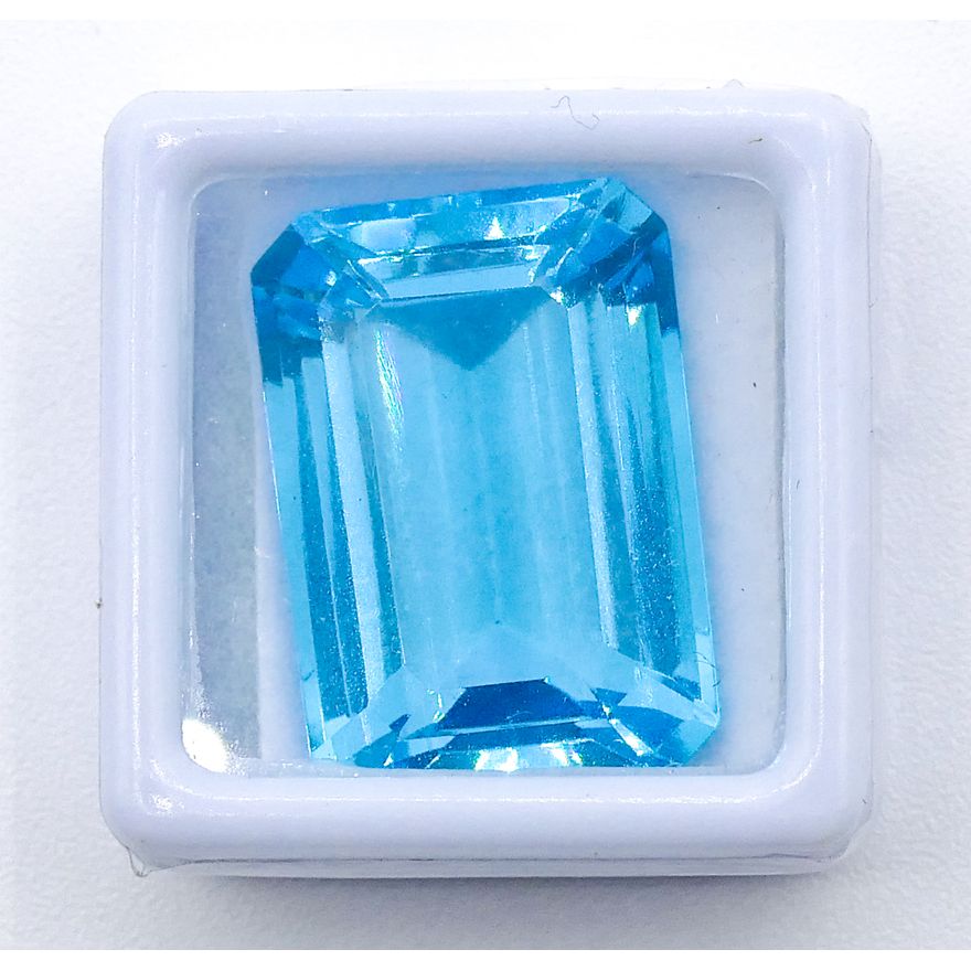 30.7ct Aquamarine Emerald Cut Gemstone with GIE