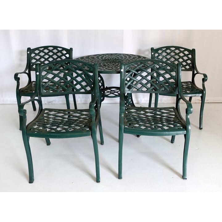 HEAVY METAL TABLE AND 4 CHAIRS