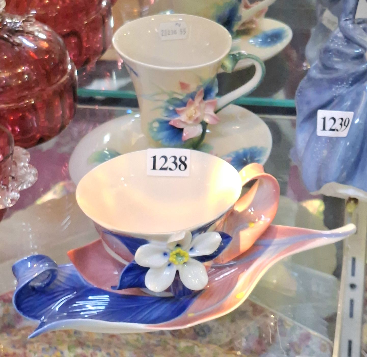 1238 · FRANZ CERAMIC CUPS AND SAUCERS