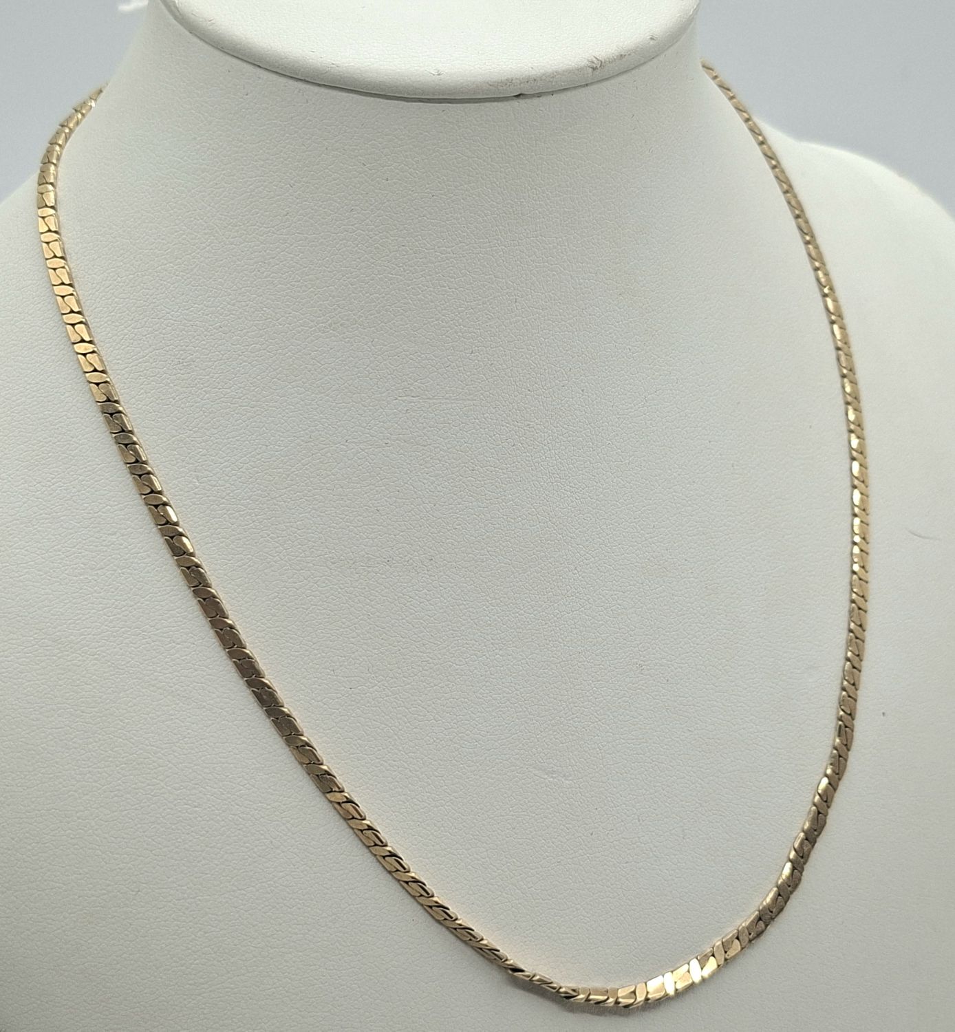 217 · 10CT GOLD CHAIN