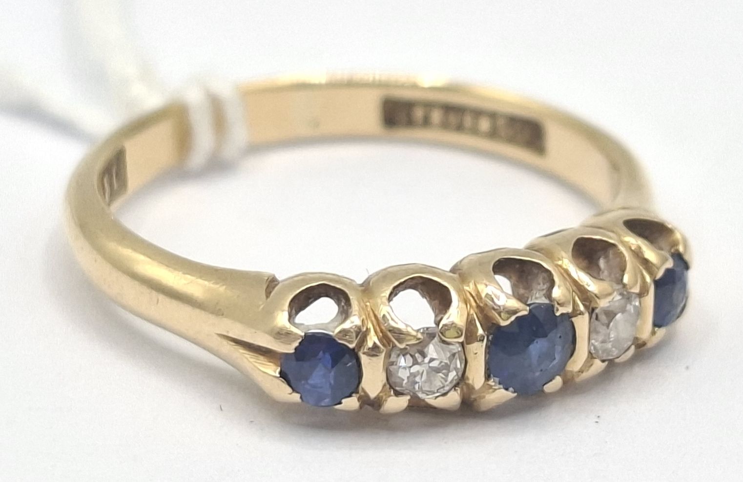 279 · 18CT YELLOW GOLD DIAMOND AND PASTE RING