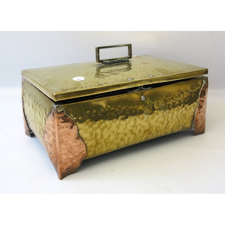 ARTS AND CRAFTS COPPER AND BRASS JEWELLERY BOX