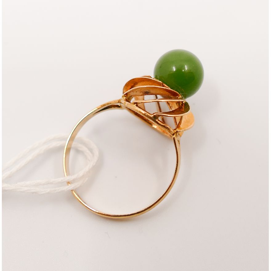 Ladies 14K Jade Ball Ring- Size 5- 2.6g