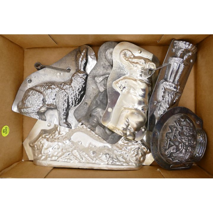 Box Old Metal Animal Chocolate Molds