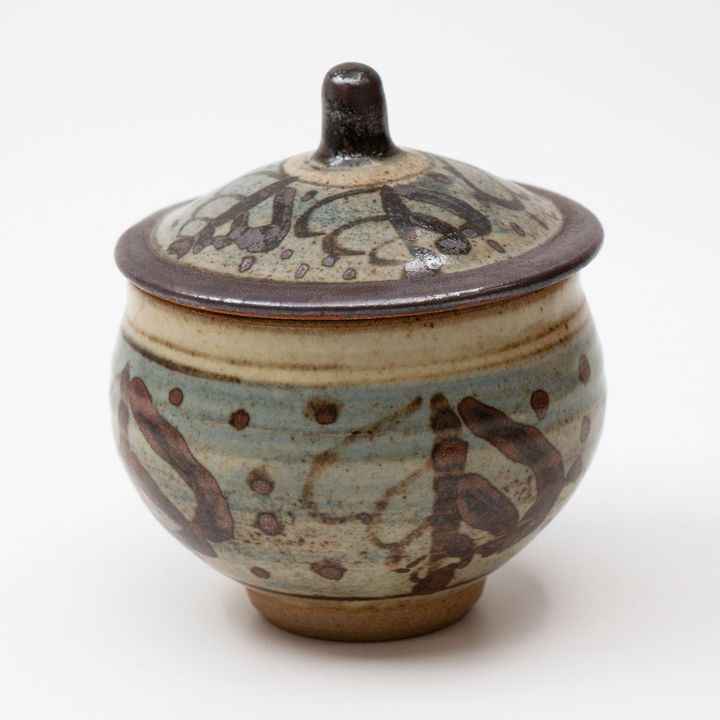 St Ives Pottery (Bernard Leach attrib.) - Lidded sugar bowl