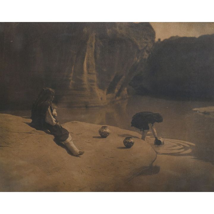 Edward Curtis ''At the Old Well of Acoma'' 1904