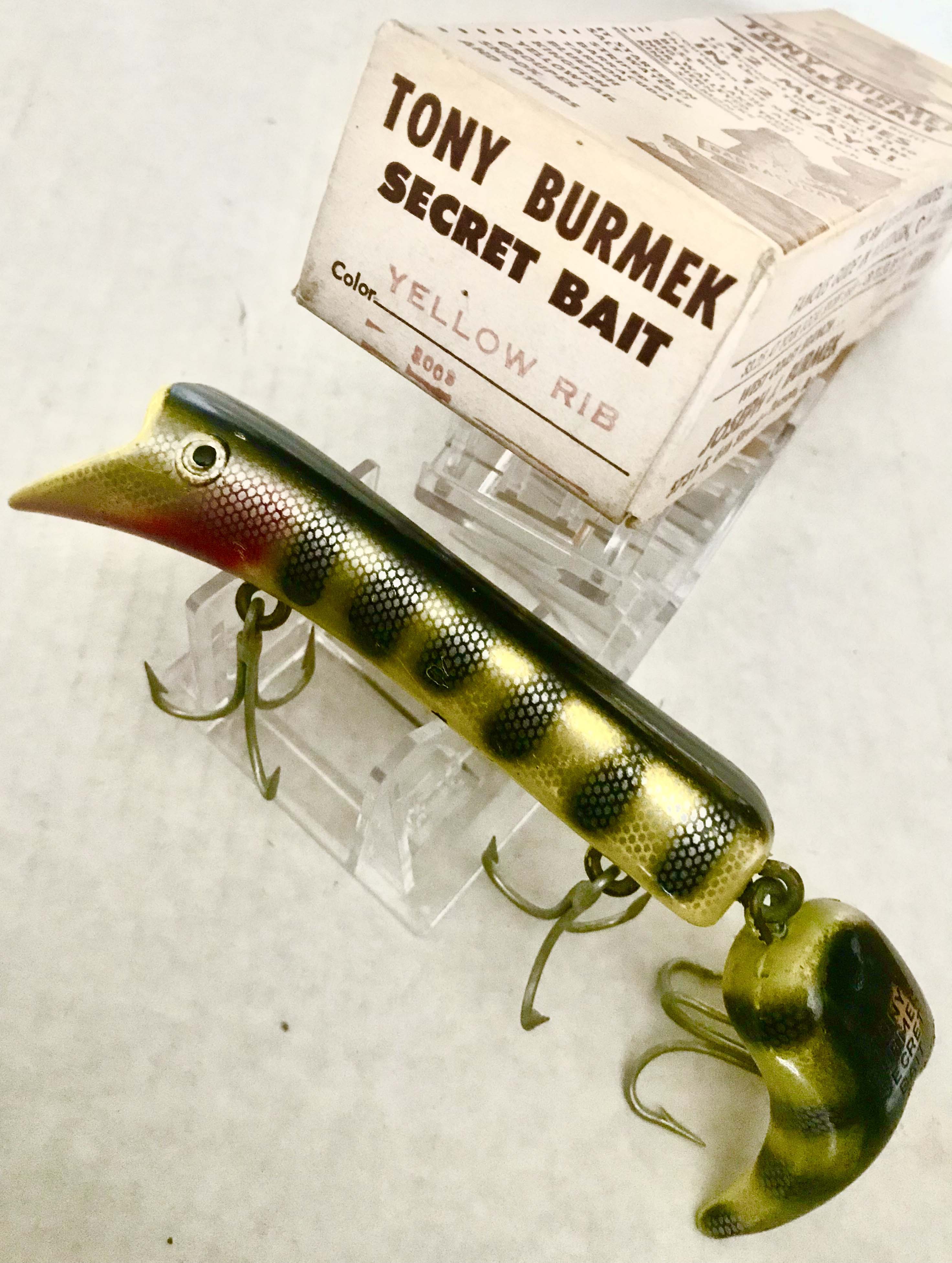 Sold at Auction: Lot Of Vintage Muskie Fishing Lures