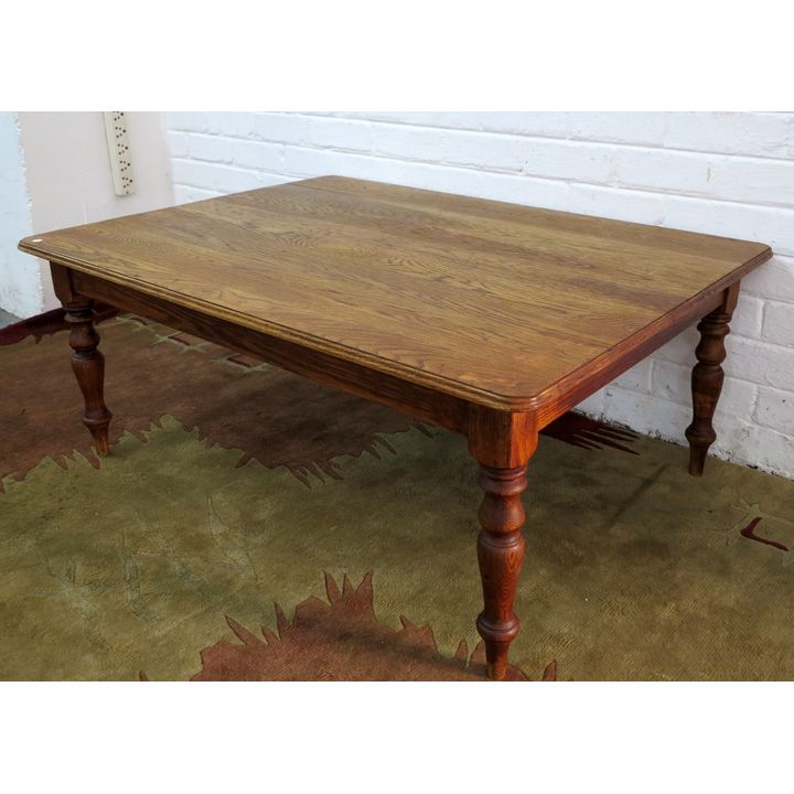 OAK COFFEE TABLE