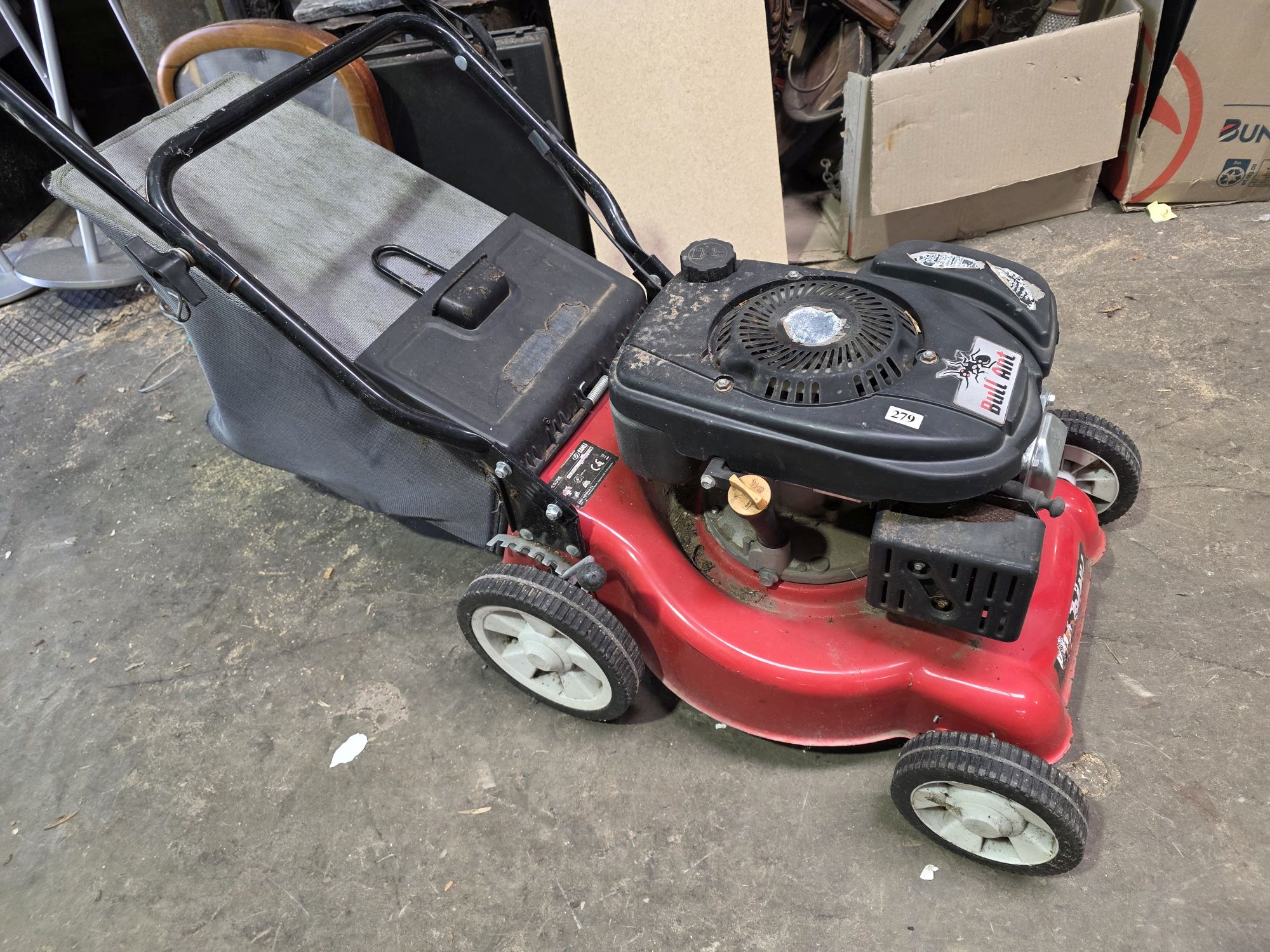 LAWN MOWER