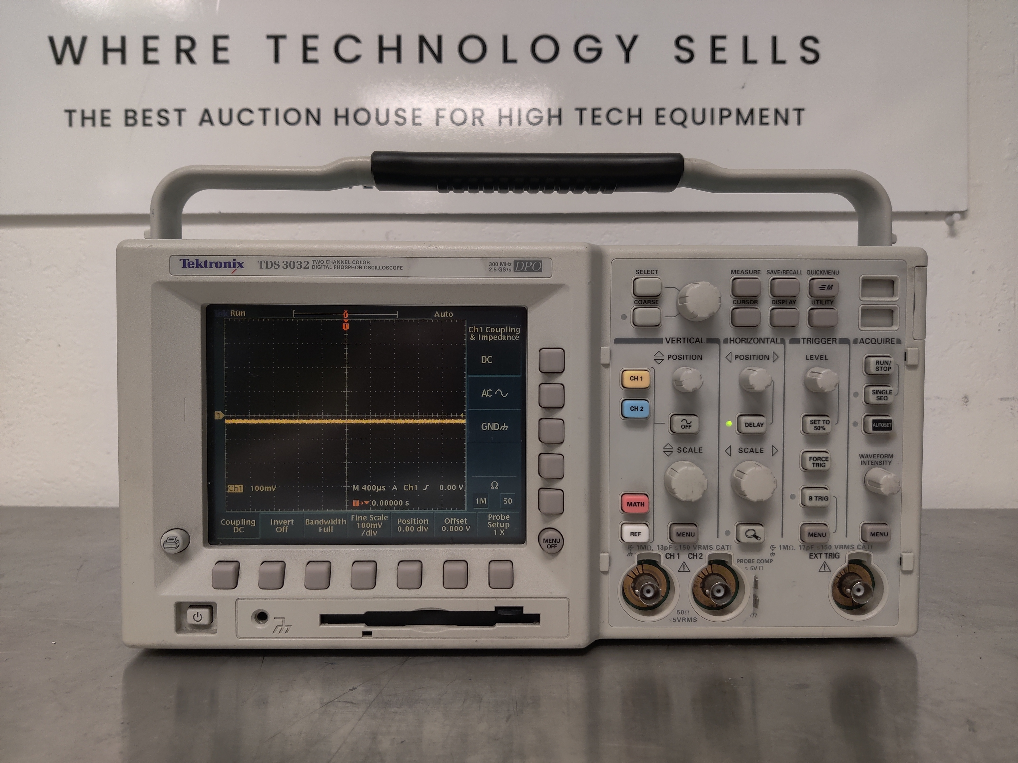 Tektronix TDS3032 Two Channel Color Digital Phosphor Oscilloscope