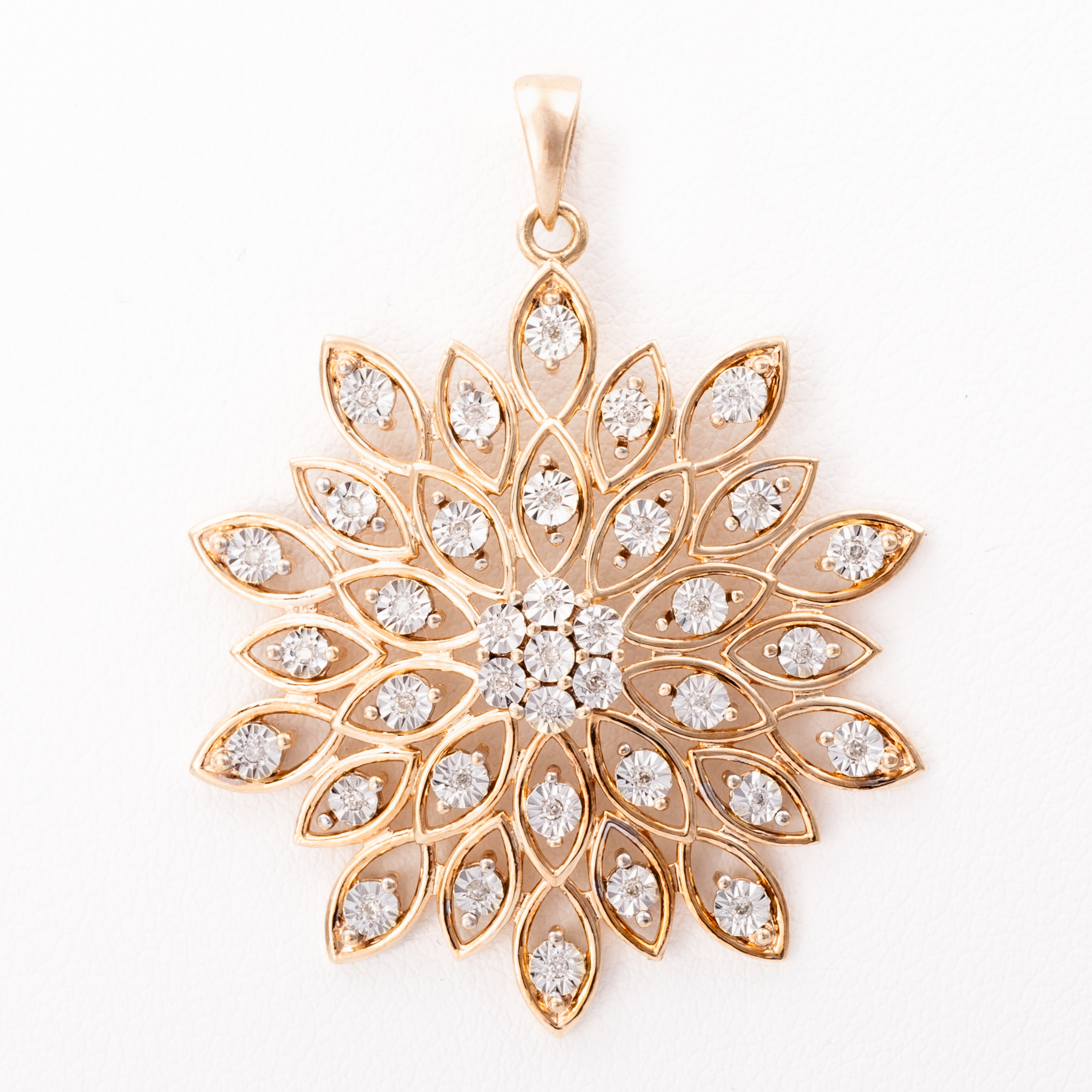 81 · Diamond Flower Cluster Pendant 9ct Gold