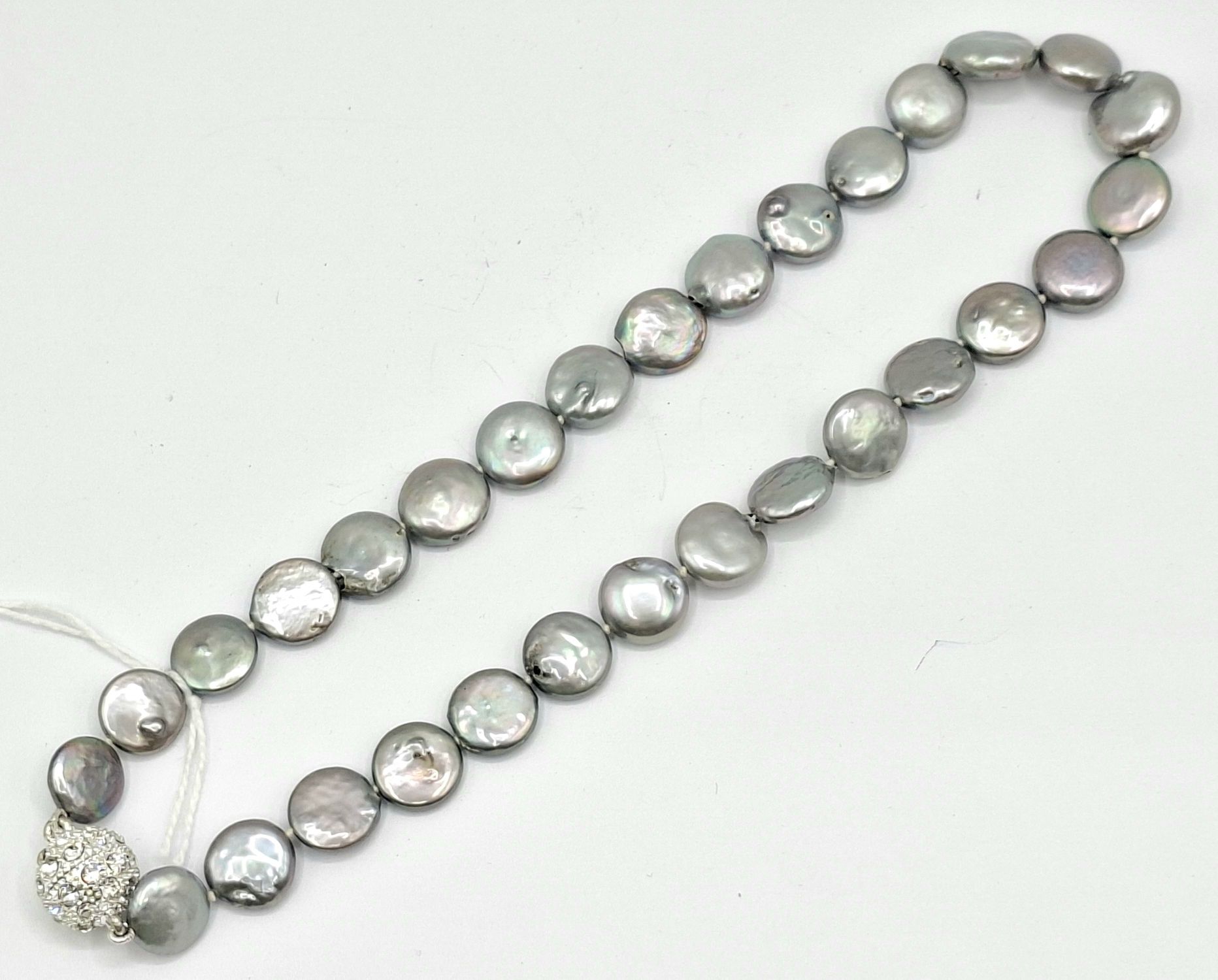 1024 · PEARL NECKLACE