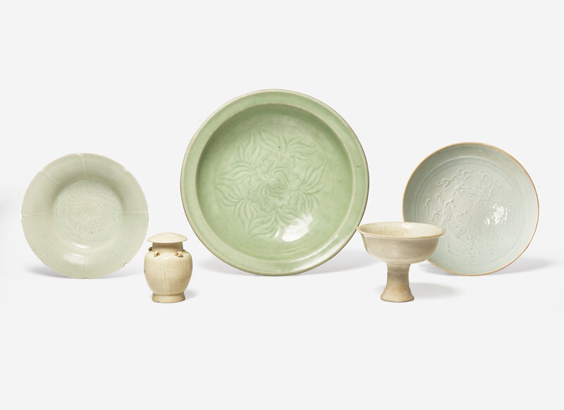 Five Assorted Chinese Ceramic Items