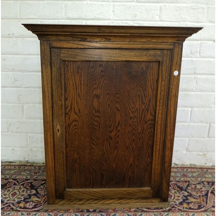 SMALL HANGING CORNER CUPBOARD