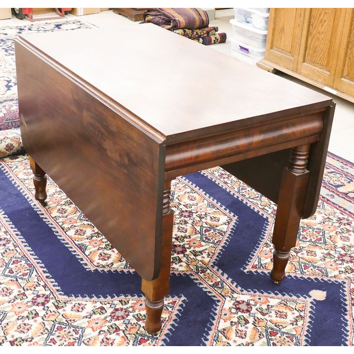 Period American Cherry Drop Leaf Table- 29x41x23''- open 57.5''