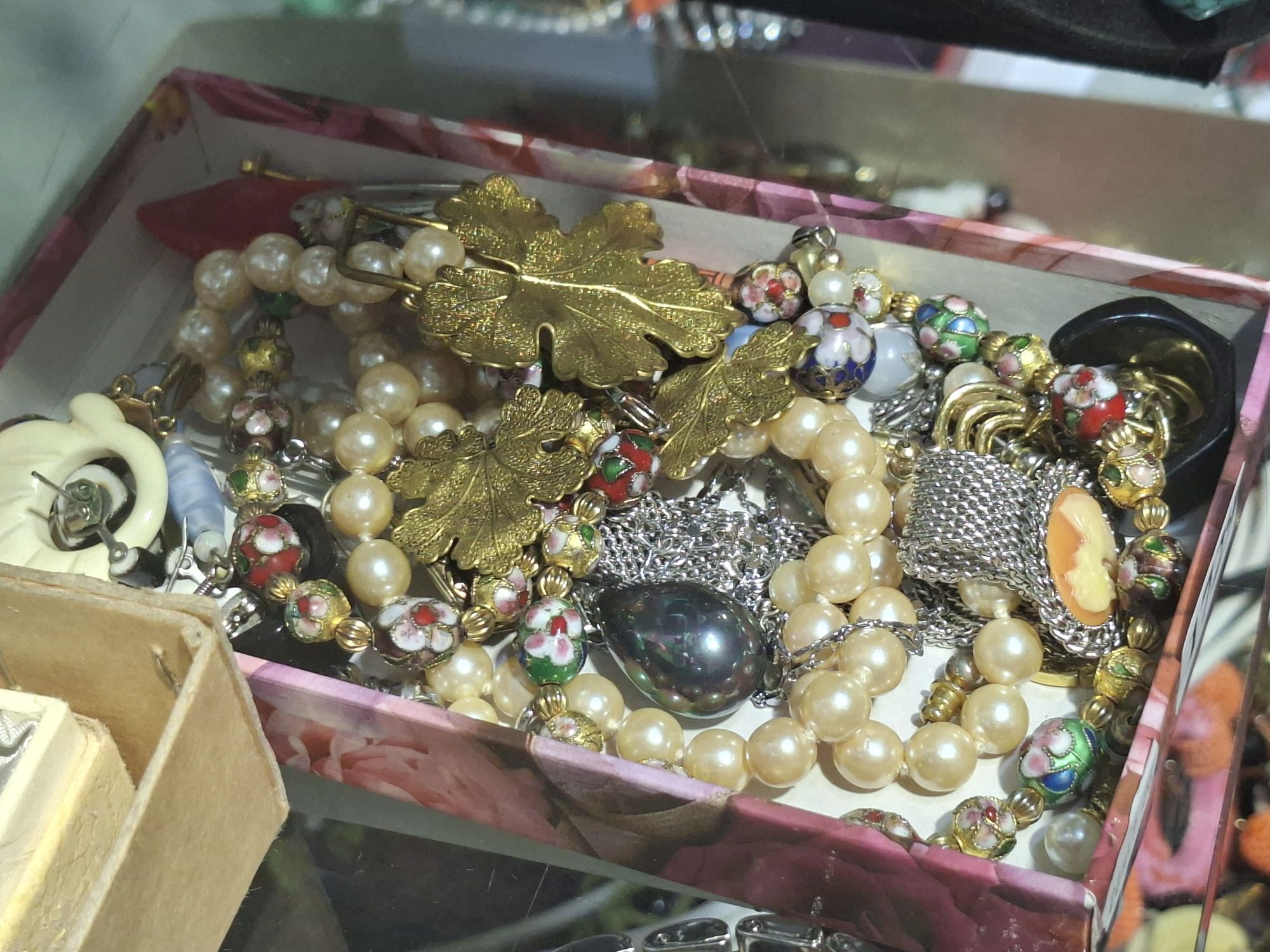 Vintage Costume Jewellery