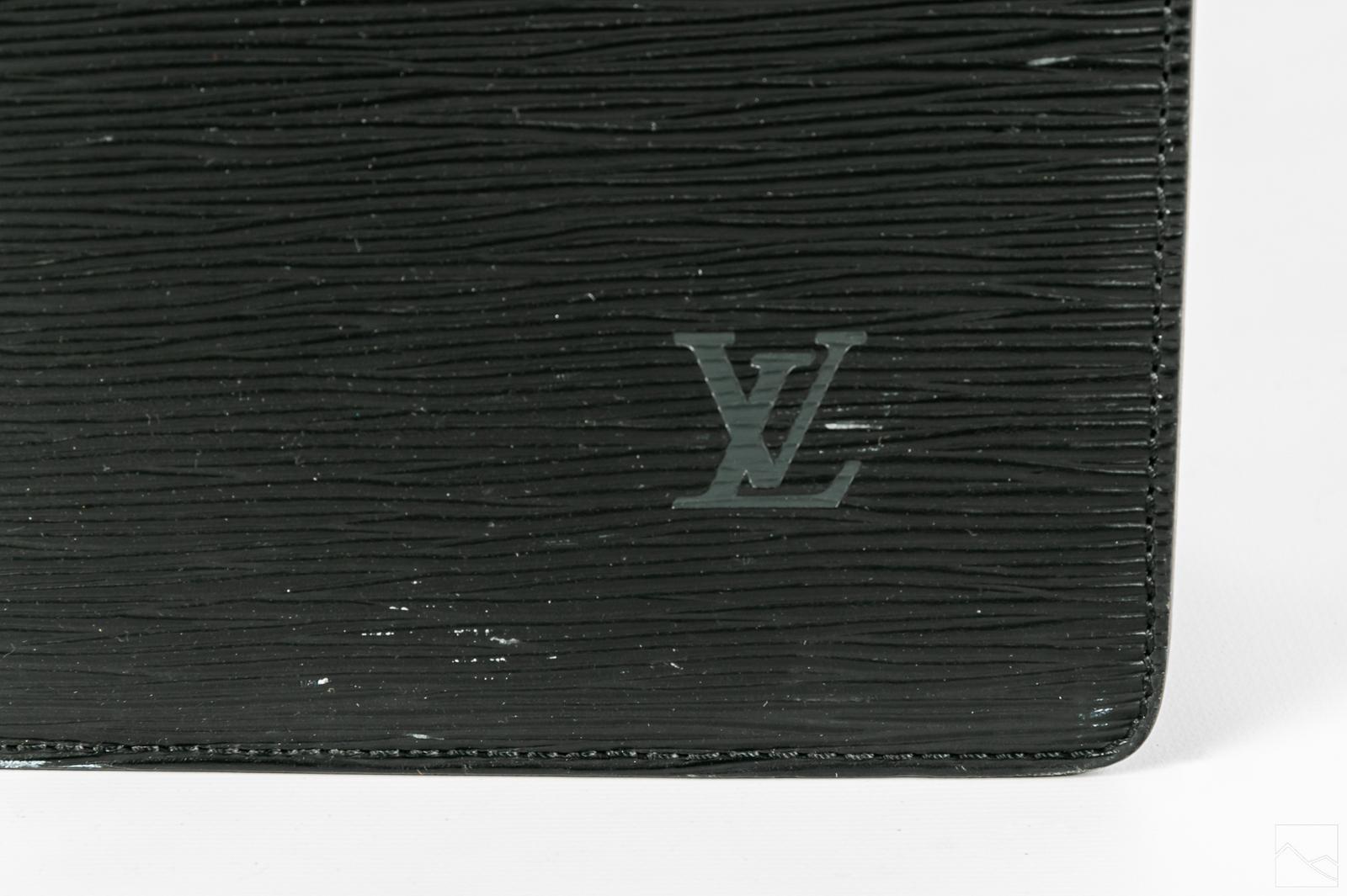 Sold at Auction: Louis Vuitton, LOUIS VUITTON SAC PLAT EPI LEATHER TOTE  BAG