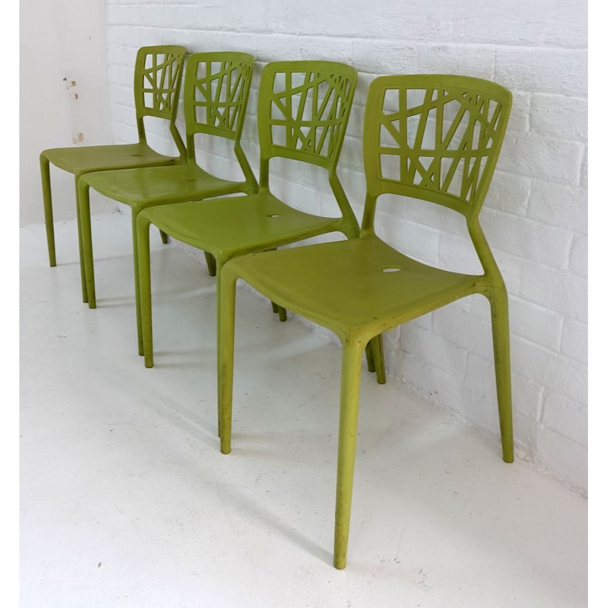 SET OF 4 VIENTO REPLICA MOULDED CHAIRS