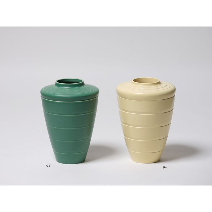 Keith Murray for Wedgwood ‘Shoulder vase’