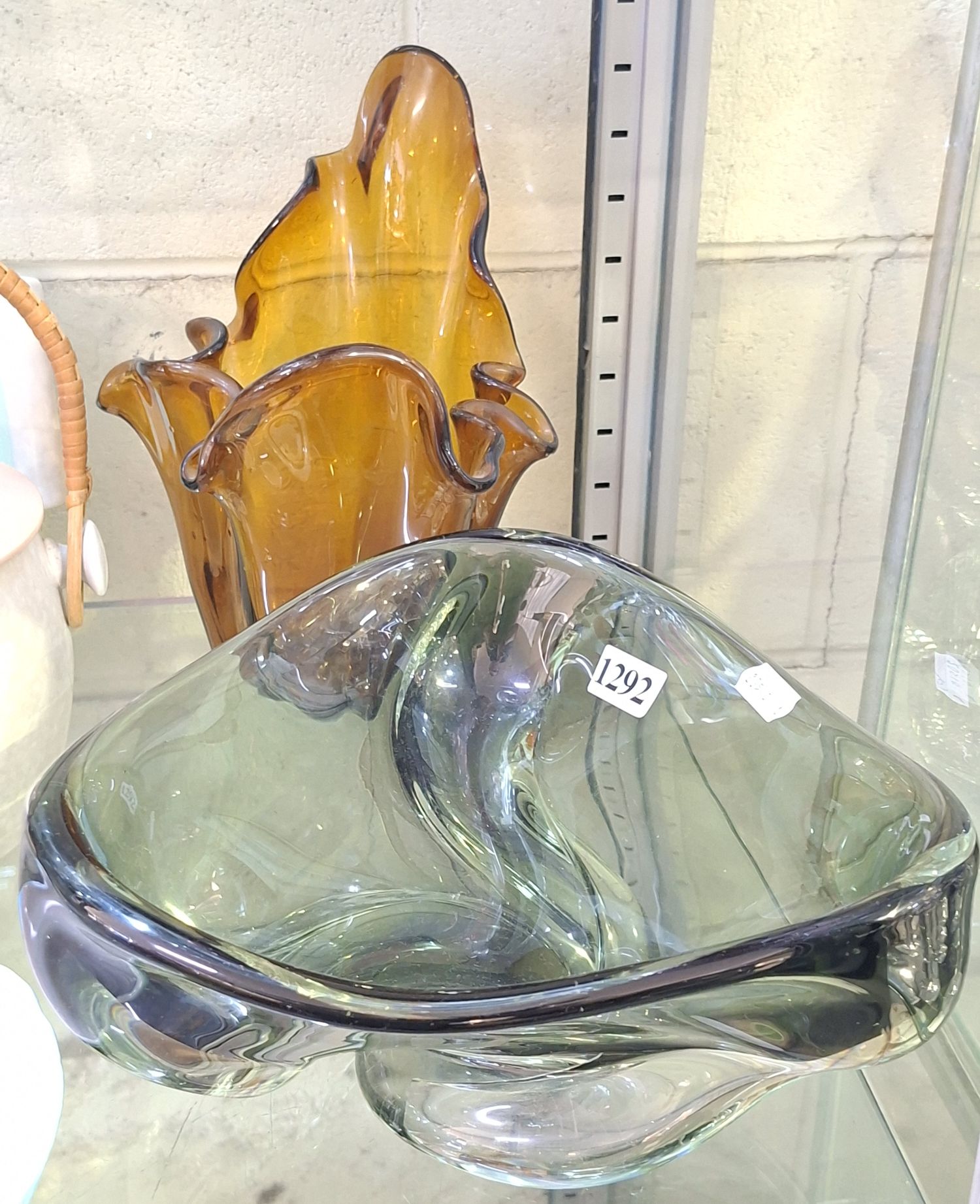 1292 · ART GLASS VASES