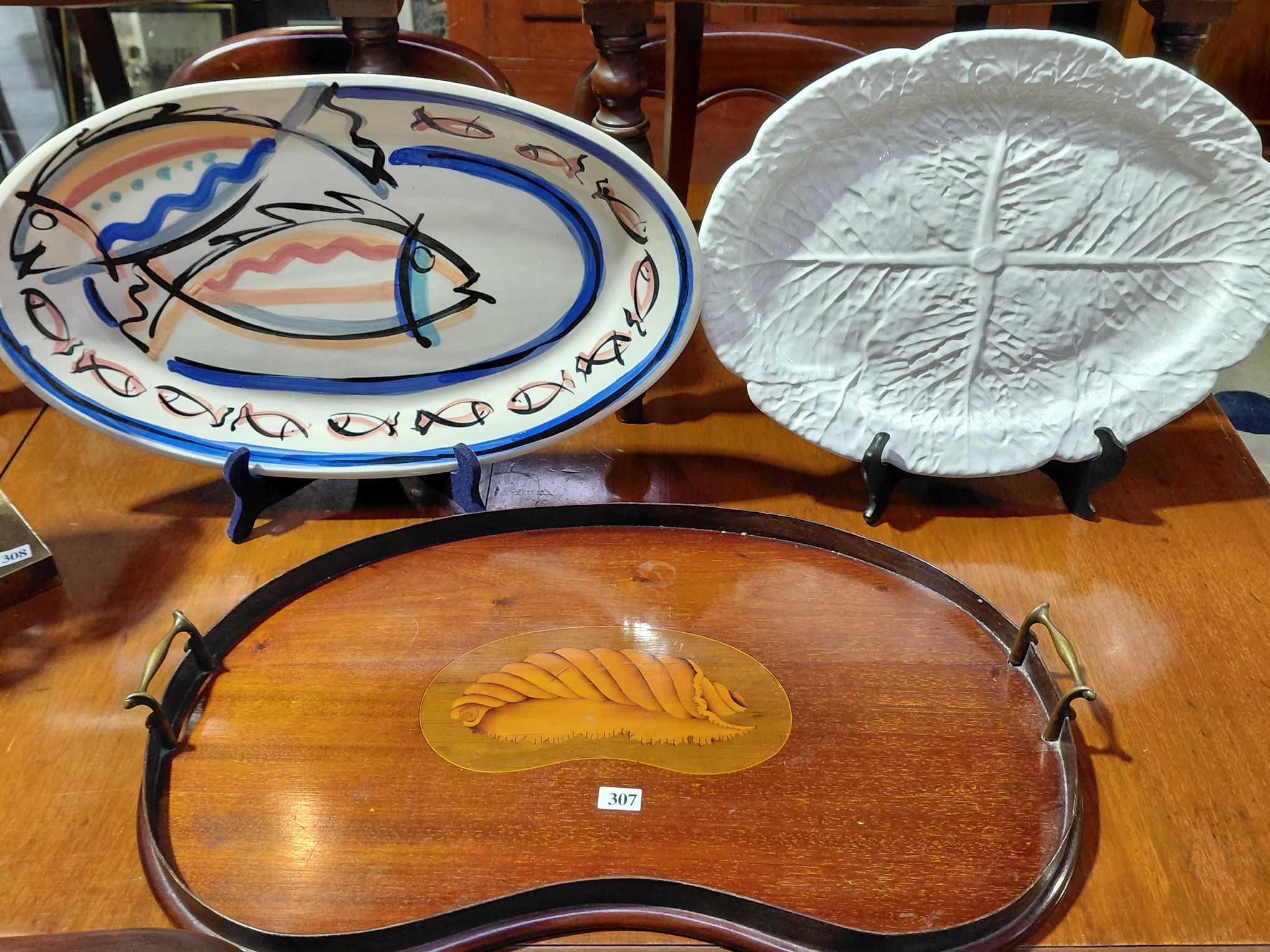 307 · SERVING PLATTERS AND TRAY