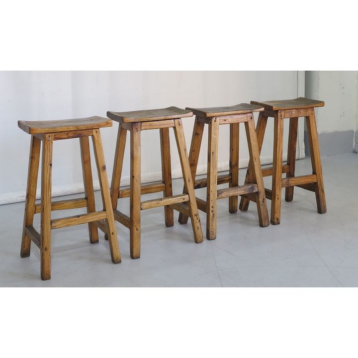 SET OF 4 KITCHEN STOOLS