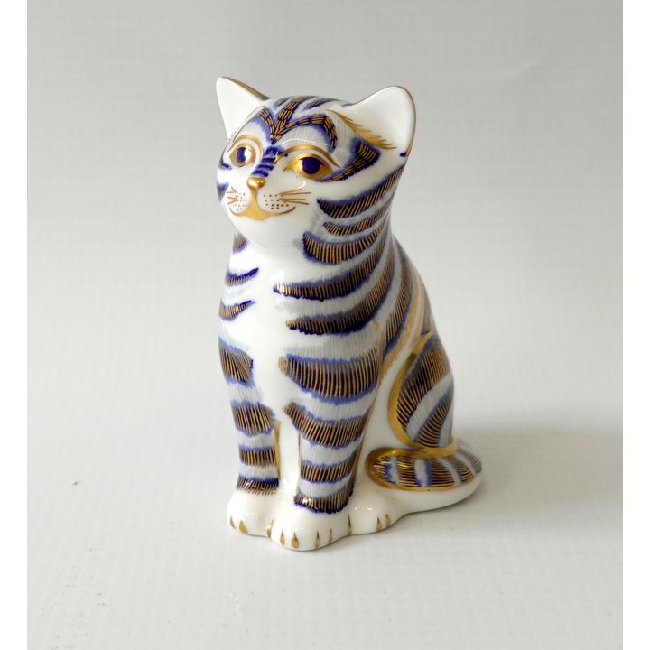 ROYAL CROWN DERBY SEATED CAT