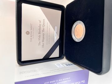 2021 ELIZABETH II STRUCK ON THE DAY 95th BIRTHDAY GOLD SOVEREIGN IN BOX