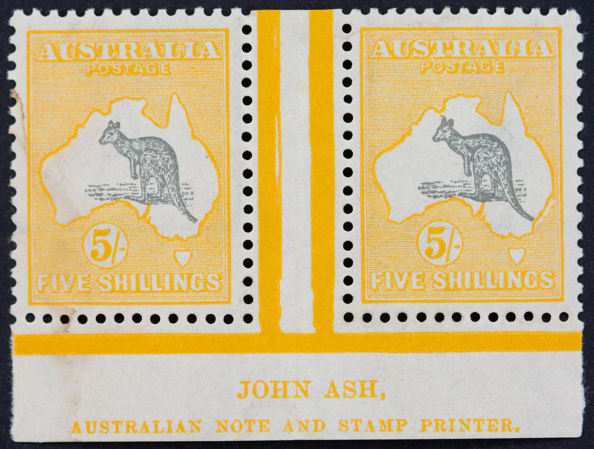 448 · Pair, Third Watermark, Five Shillings, 1918, Good