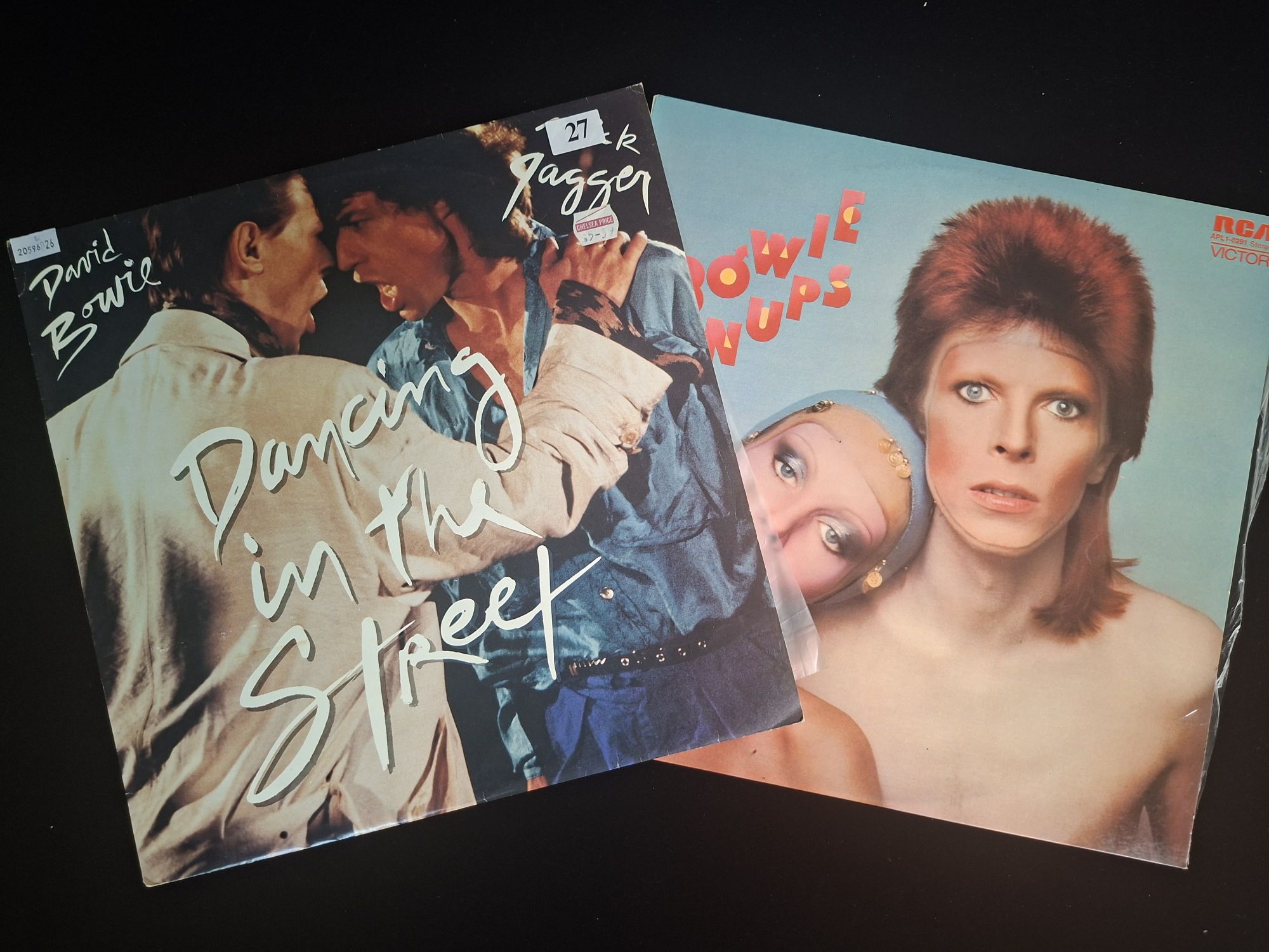 27 · DAVID BOWIE