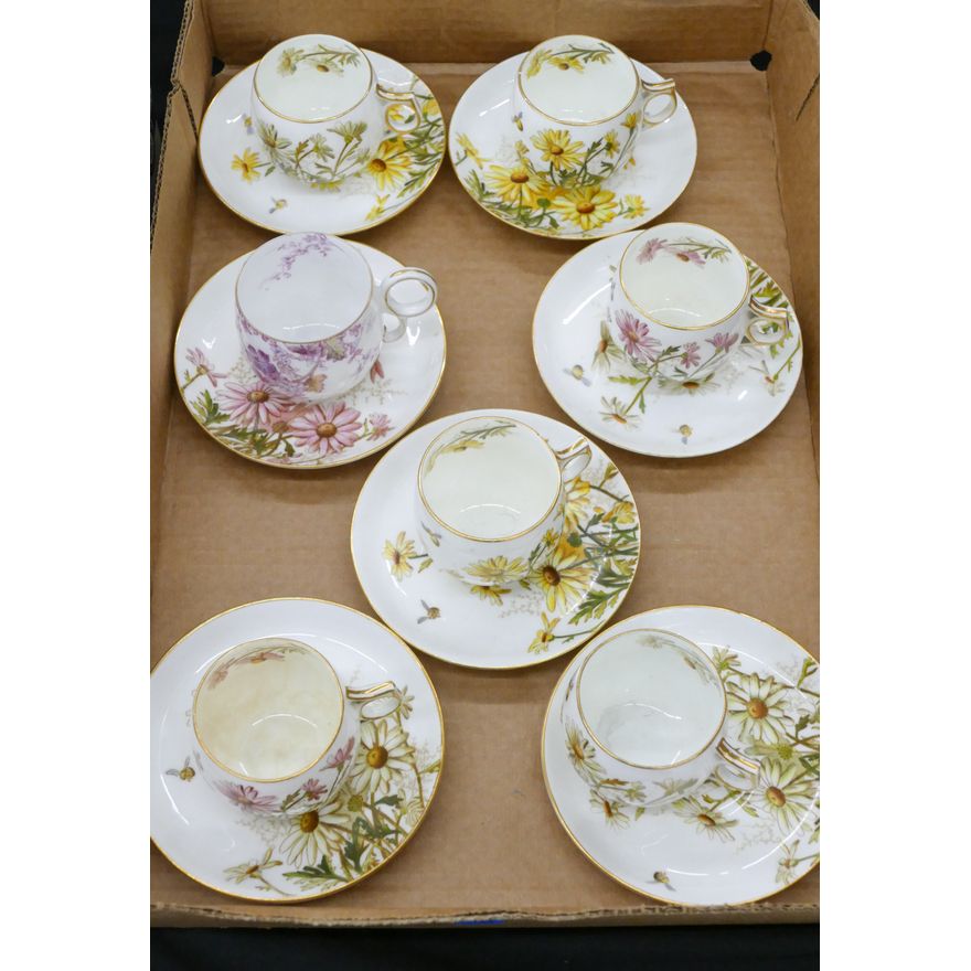 Box French Porcelain Cabinet Cup Saucers