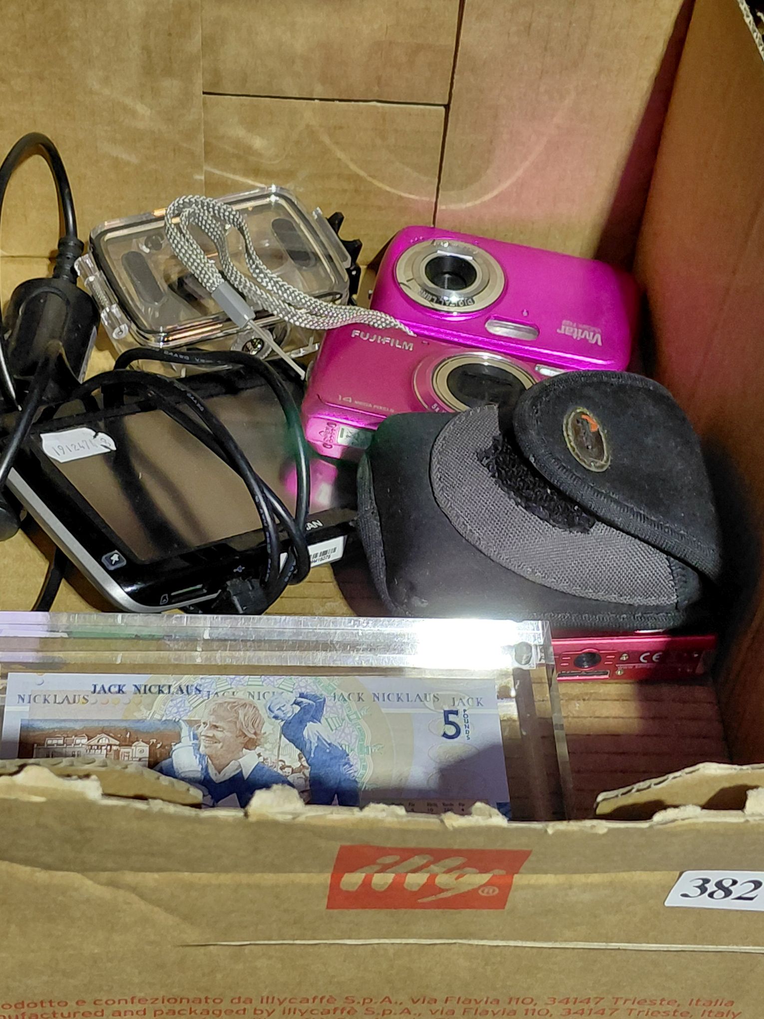 382 · DIGITAL CAMERAS