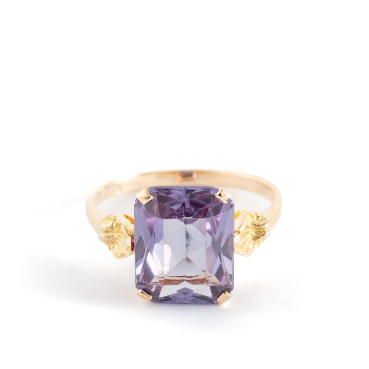 14ct Gold Purple Stone RIng