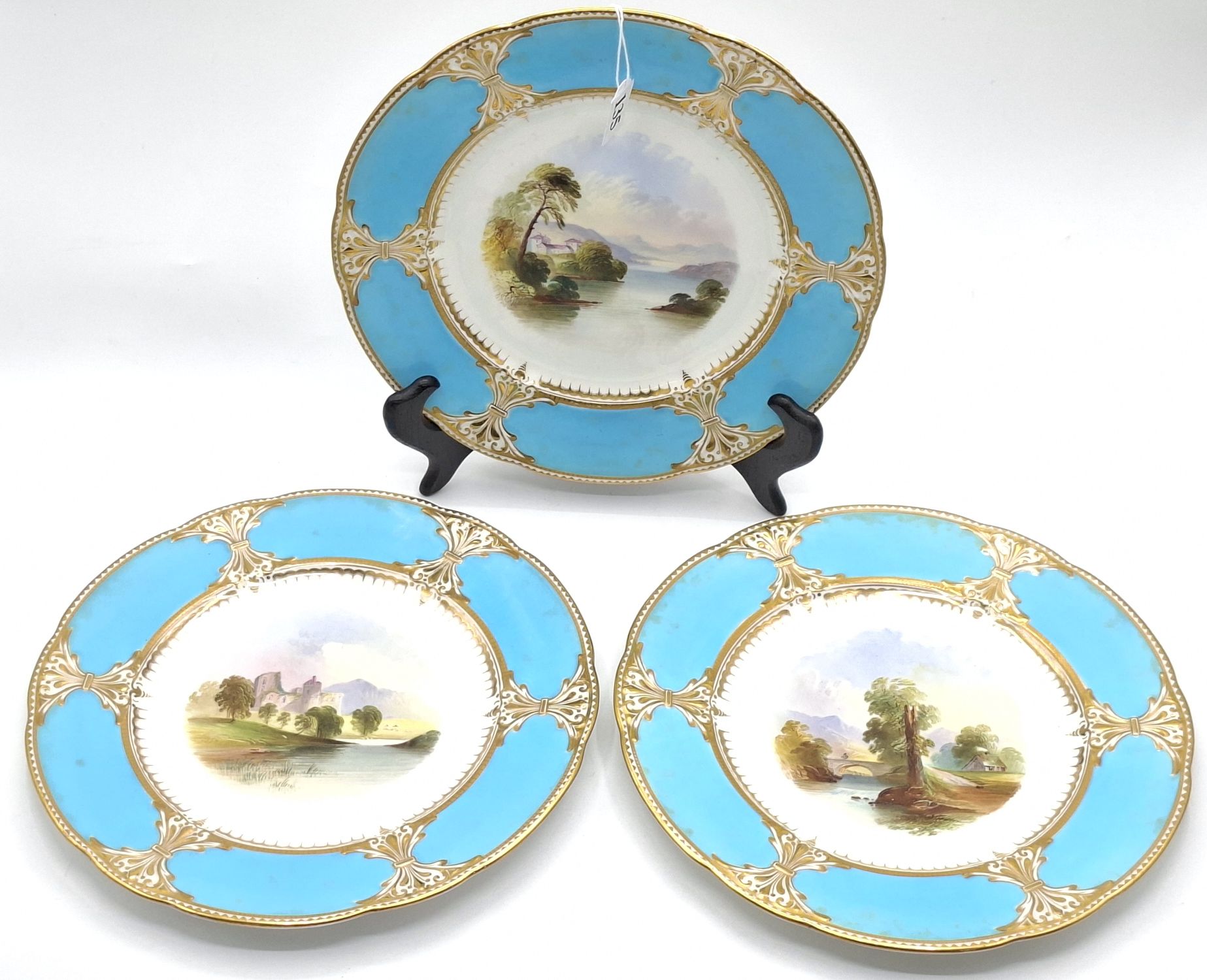 135 · 19TH CENTURY MINTON CABINET PLATES