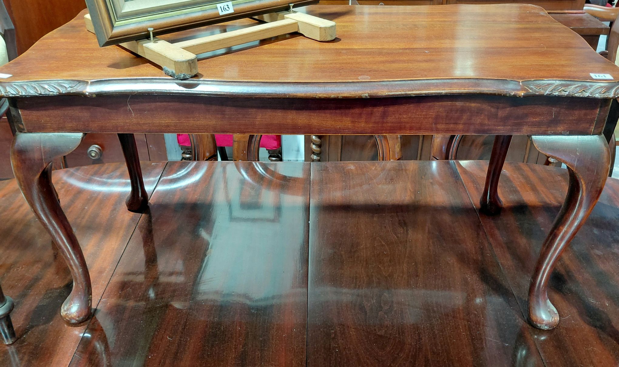 161 · COFFEE TABLE