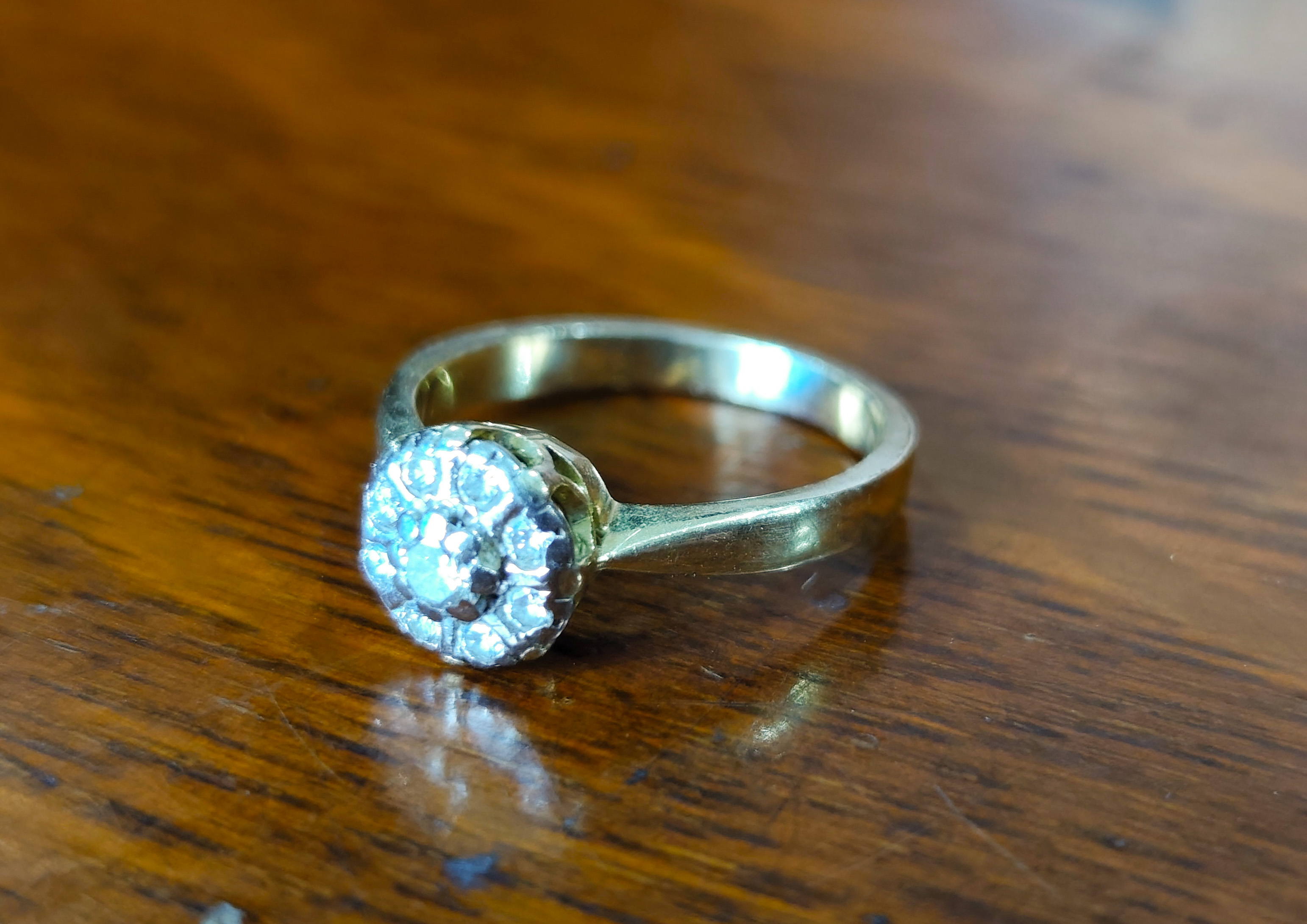 18ct Yellow Gold Ring with Clear Stones — sold at auction in New Zealand for $600