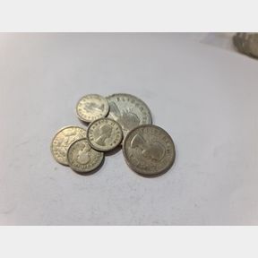 ASSORTED COLLECTABLE SILVER COINS 23.51G - 50692/209