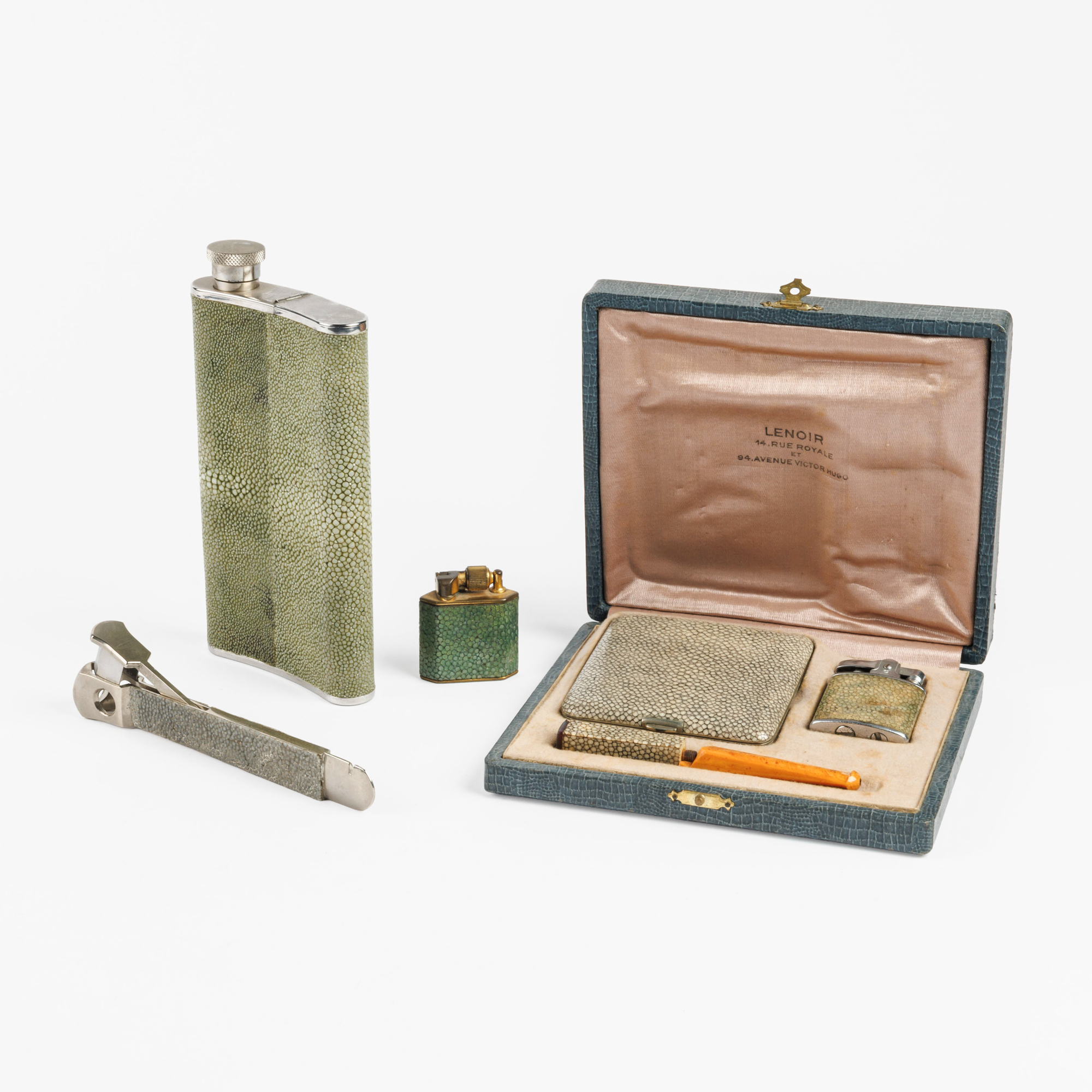 Four shagreen veneered art deco items – kavel bij Bernaerts, Antwerp