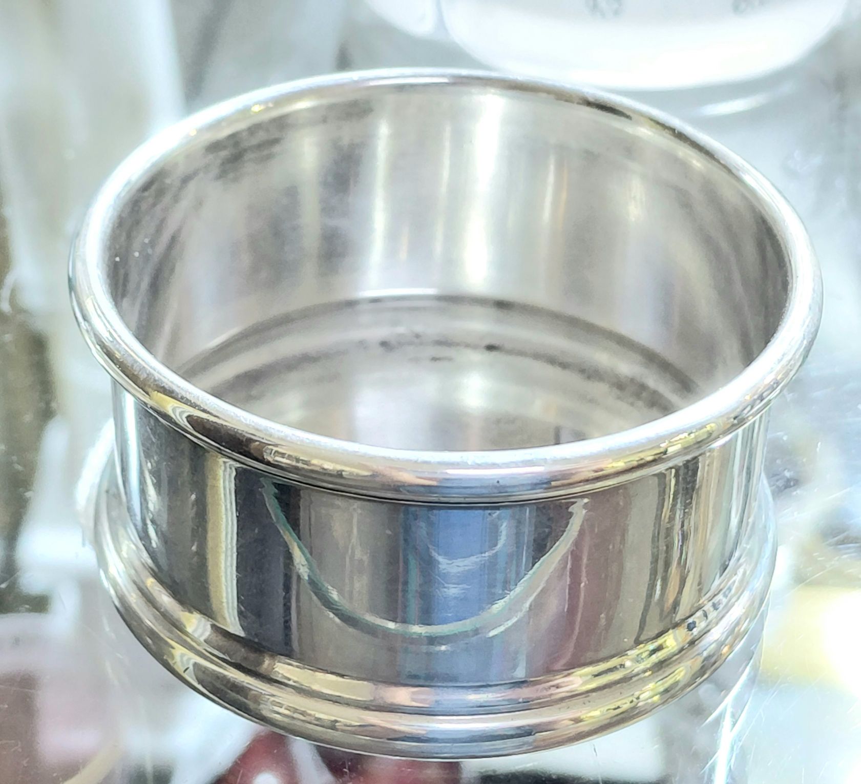 183 · ENGLISH SILVER POT BASE