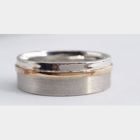 WHITE AND ROSE GOLD TRIM MENS MATT POLISHED WEDDING BAND - 51543/82