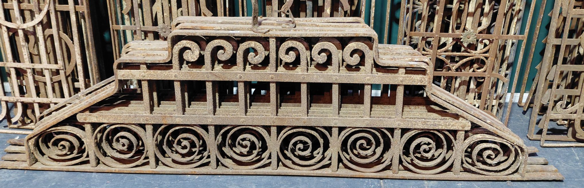 331 · WROUGHT IRON PANELS