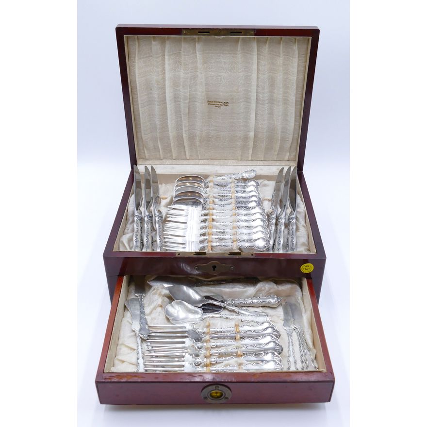 34pc Gorham ''Strasbourg'' Sterling Flatware Service for Six