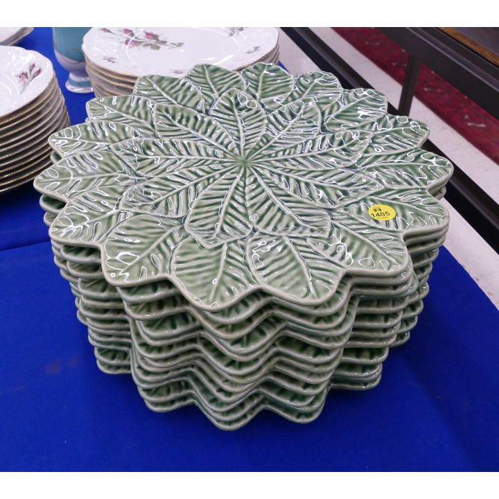 15pc Bordallo Pinheiro Portuguese Majolica Leaf Plates- 13''