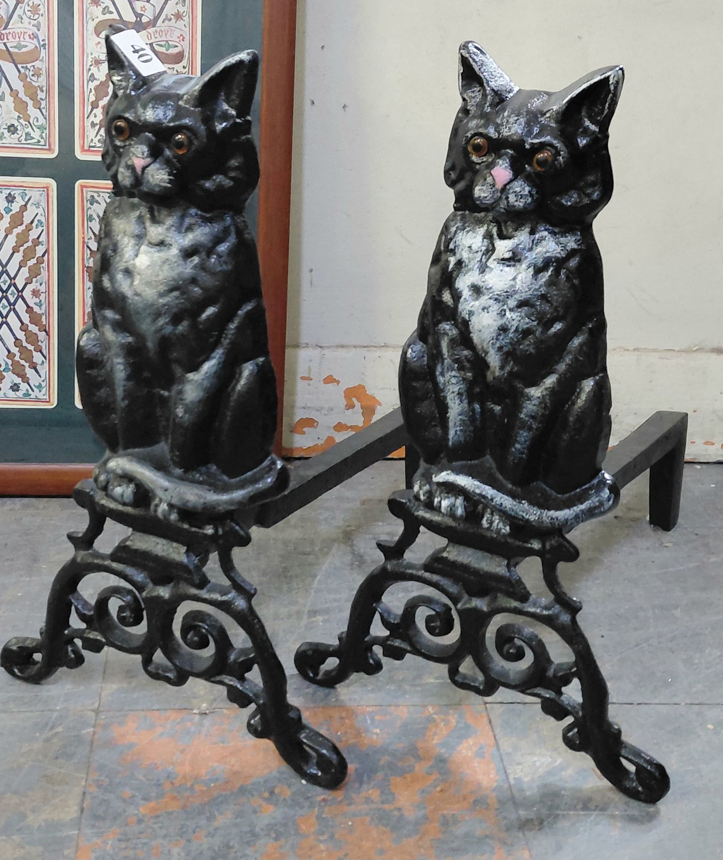 40 · CAT 'FIRE DOGS'