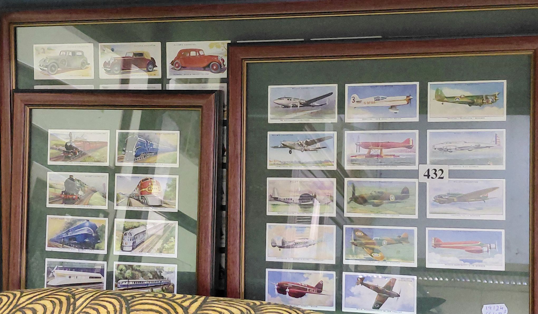 432 · VINTAGE CIGARETTE CARDS