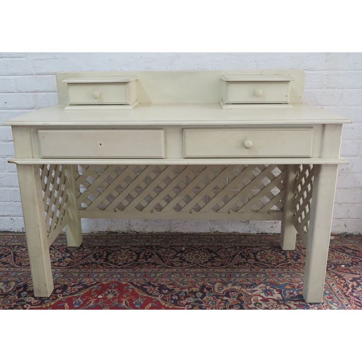 DRESSING TABLE