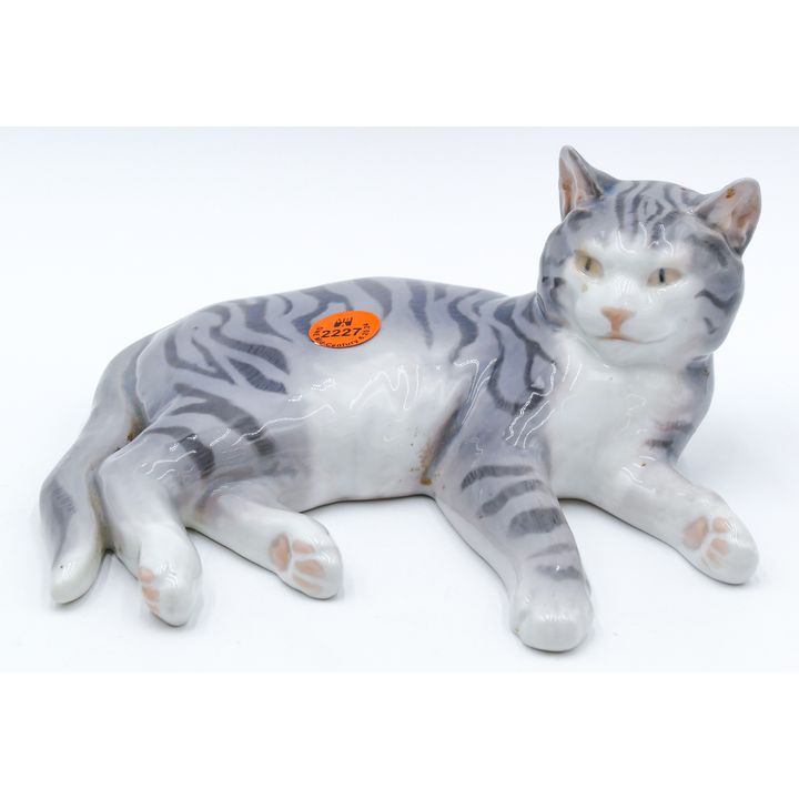 B&G Denmark 2236 Reclining Cat Figurine 7''