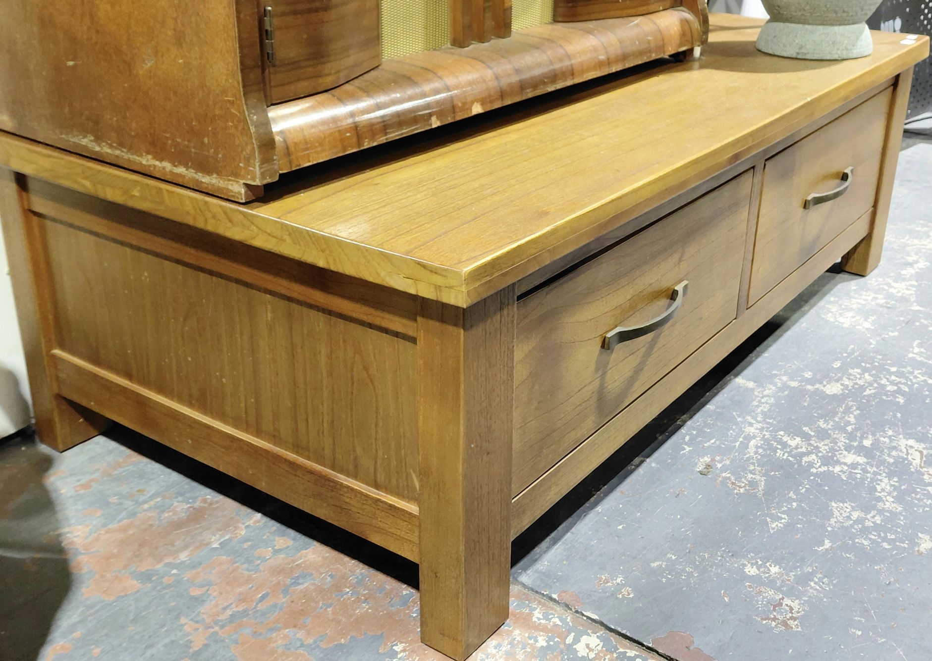 202 · MODERN TIMBER LOW BOY COFFEE TABLE